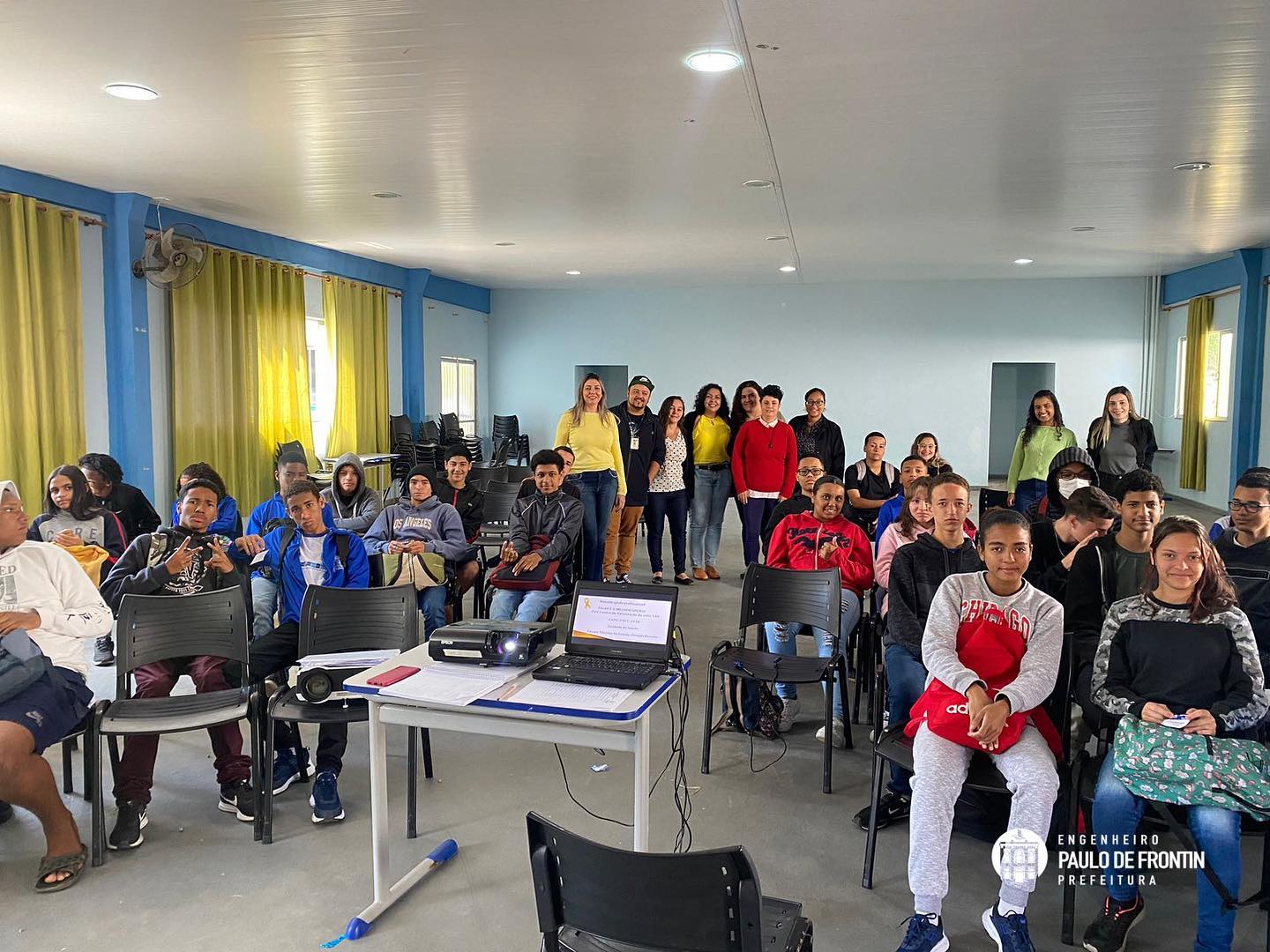 Programa Saúde na Escola realiza palestra sobre o Setembro Amarelo com alunos do 9º ano do Colégio Municipal Joaquim Mendes.