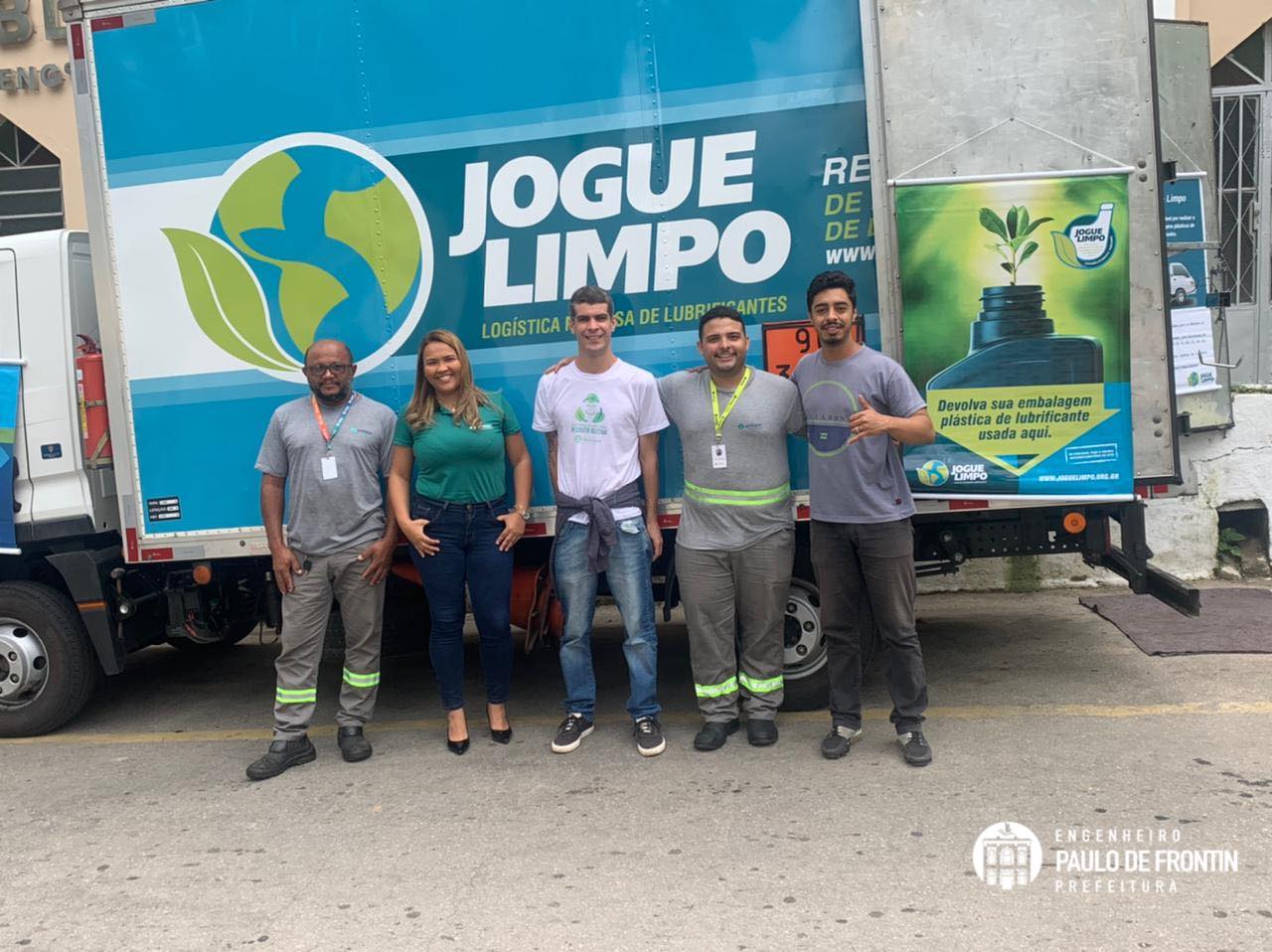 Coleta de embalagens de óleo lubrificante usadas está acontecendo hoje (19) na Praça Roger Malhardes.